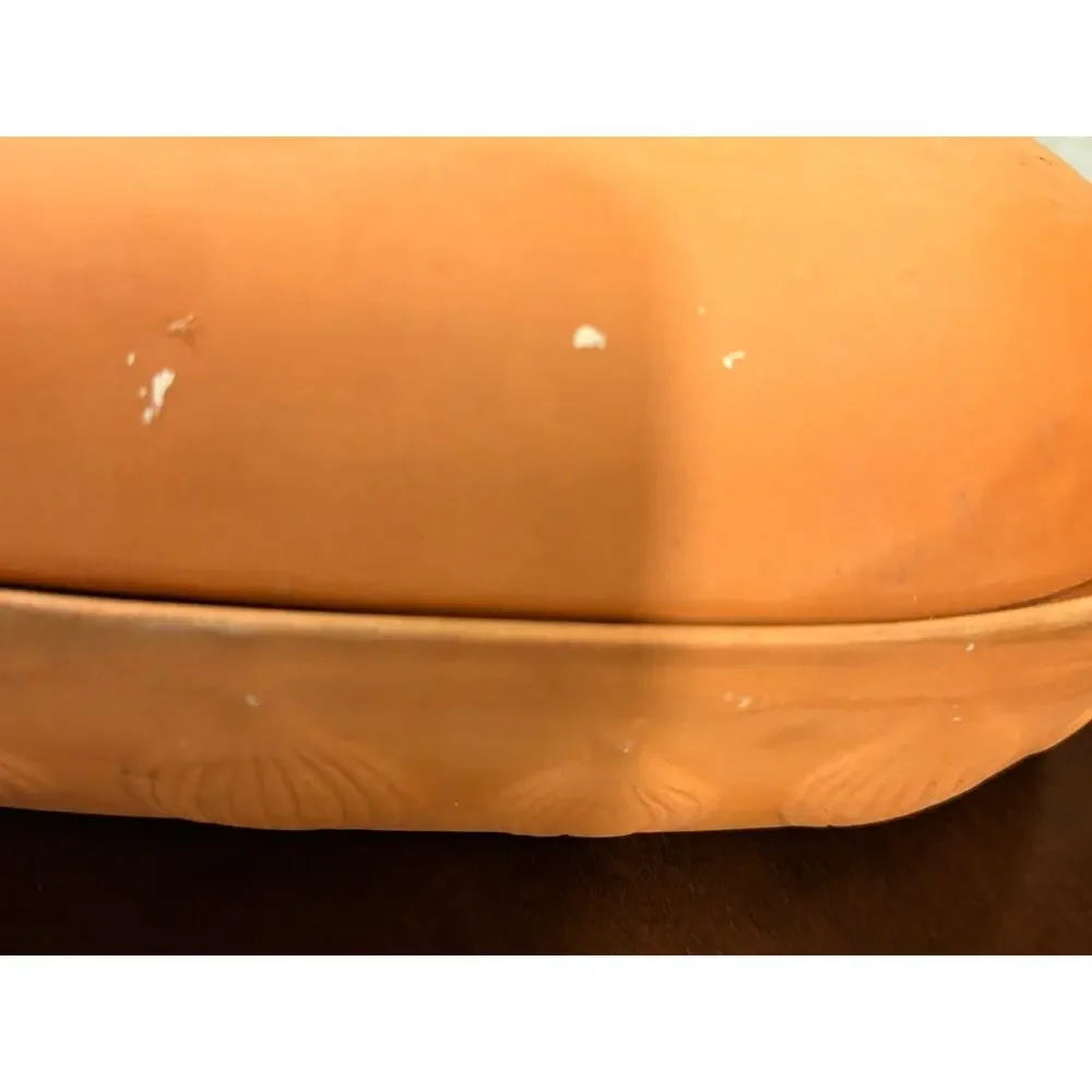 RSVP Terracotta Garlic Roaster 2 Cup Clay Baker Lidded Garlic Bulb Design